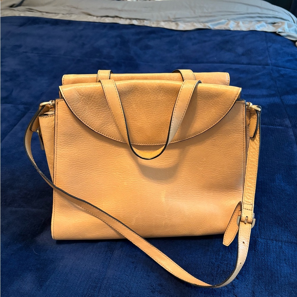 Kate Spade Saturday Tan Leather Satchel with Metal Hardware. EUC
